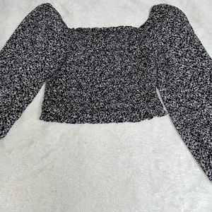 long sleeve cropped top